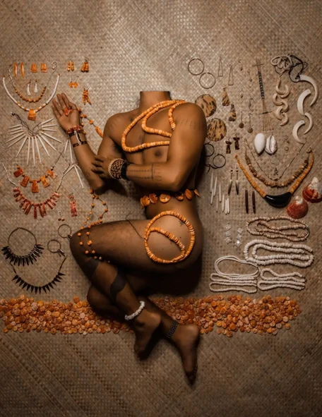 Roquin-Jon Quichocho Siongco, Tai Ulu, 2021. Photograph on canvas and woven works. Dimensions variable. Courtesy the artist